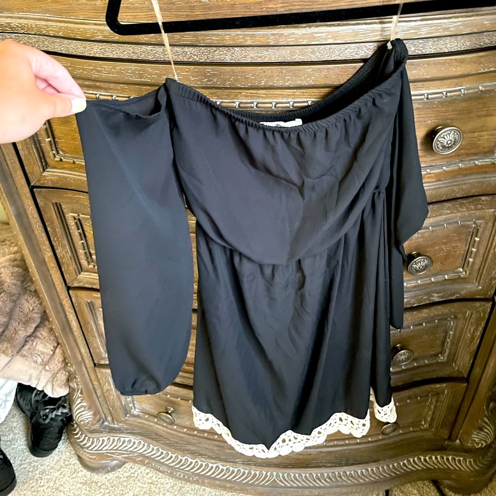 Strapless black dress with sleeves - Size Small